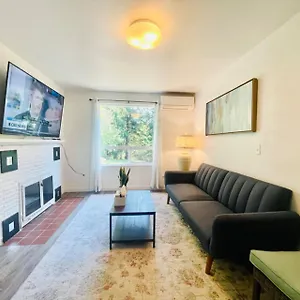 Super Privacy Lakeshore Forest With Air Conditioners At Haller Seattle